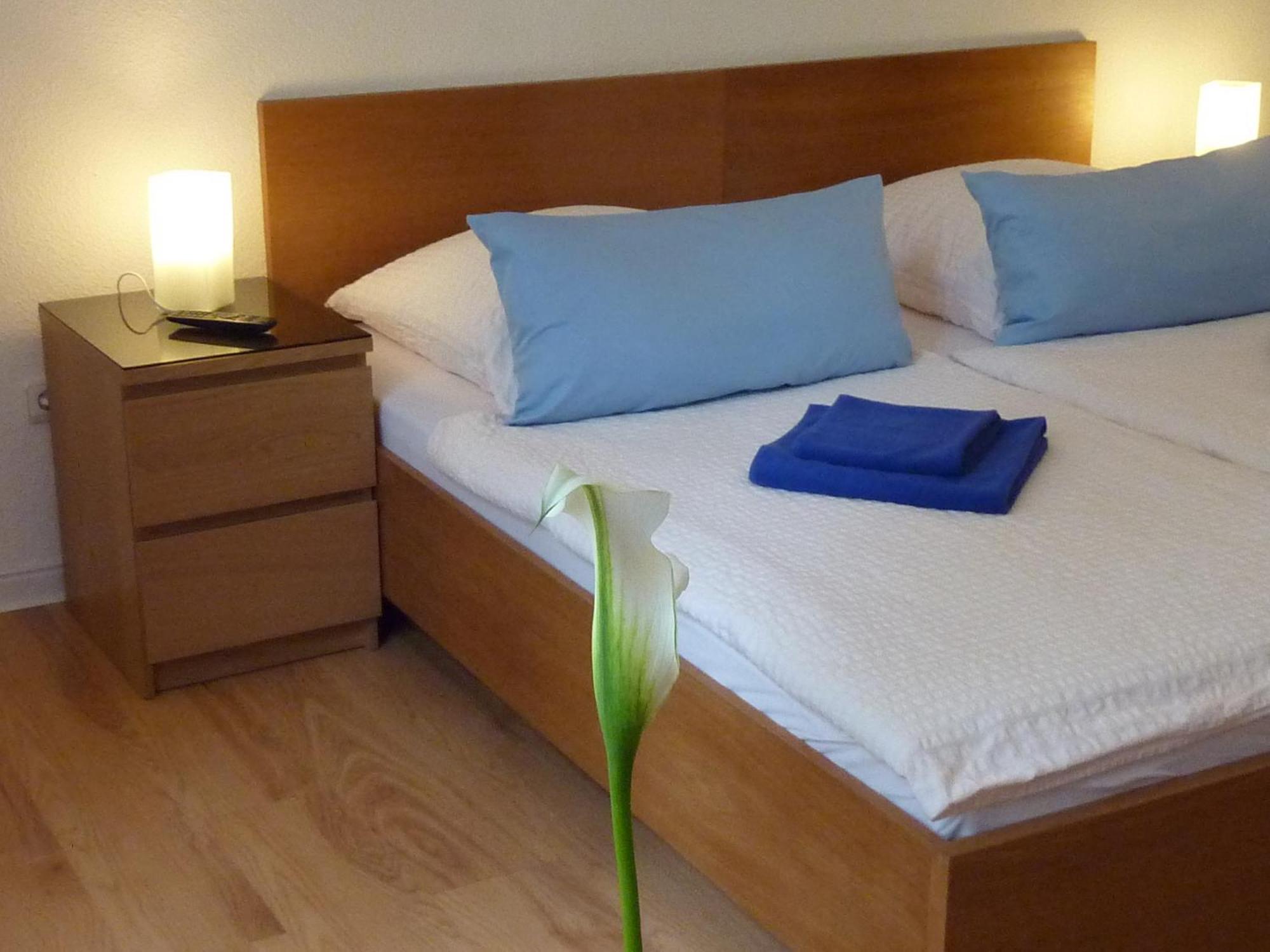 Lessing-Apartment Düsseldorf Buitenkant foto