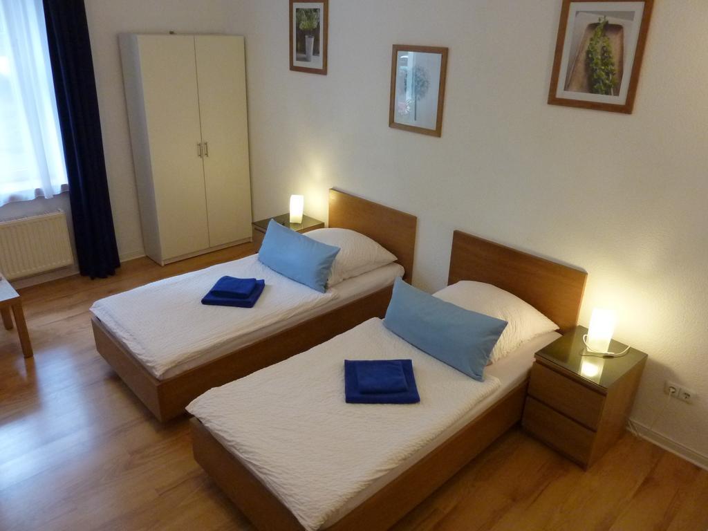 Lessing-Apartment Düsseldorf Buitenkant foto