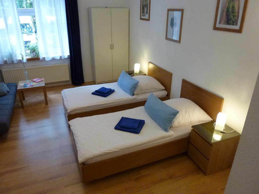 Lessing-Apartment Düsseldorf Buitenkant foto