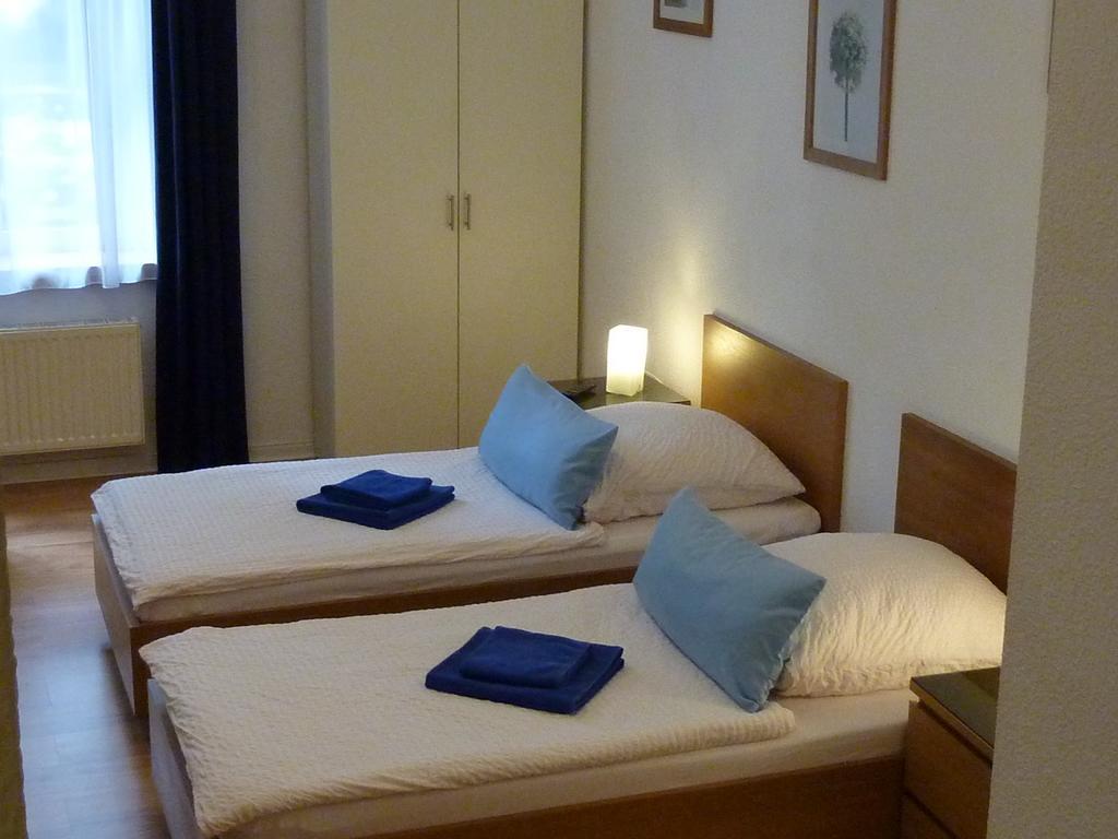 Lessing-Apartment Düsseldorf Buitenkant foto