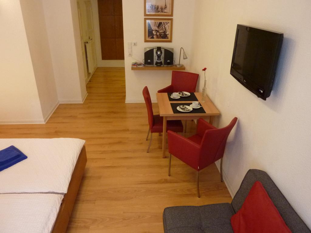 Lessing-Apartment Düsseldorf Buitenkant foto