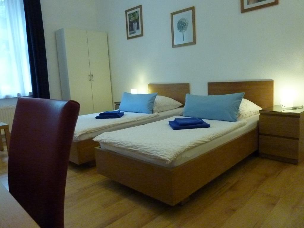 Lessing-Apartment Düsseldorf Buitenkant foto